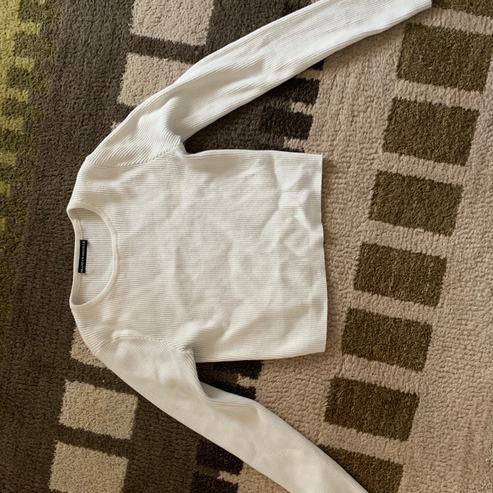 Brandy Melville White long sleeve top